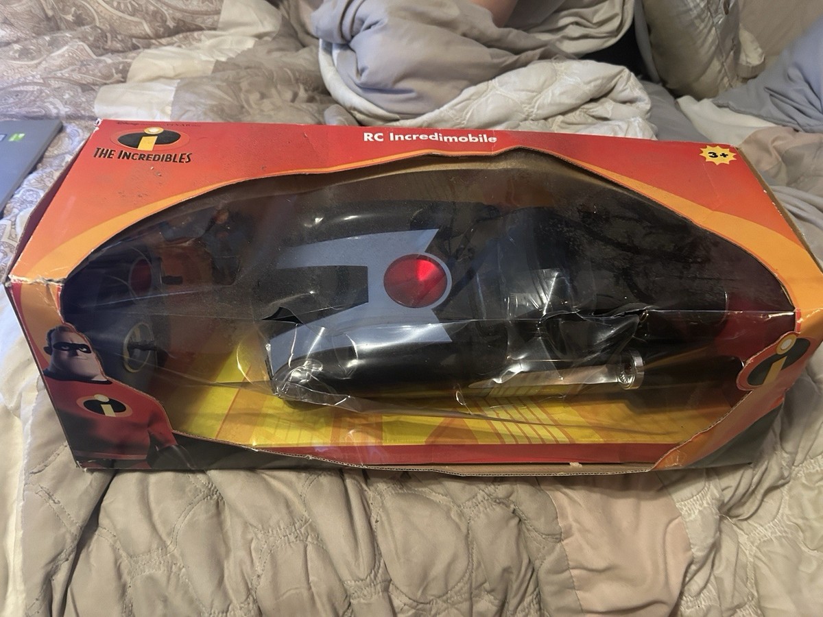 Disney Store RC Incredimobile Remote Control Toy Car The