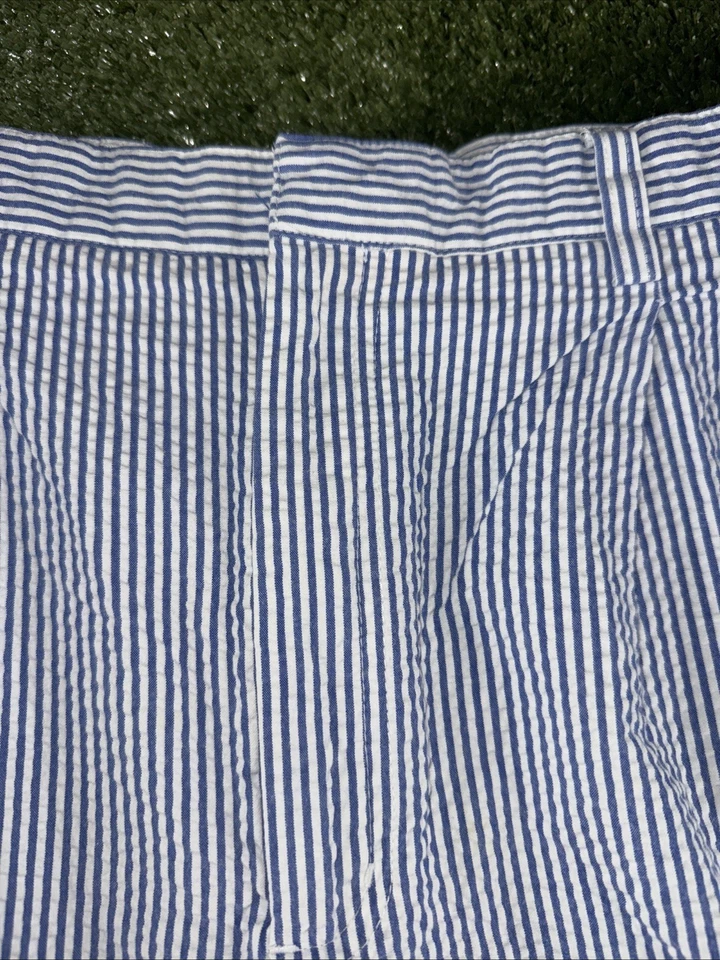 Cutter & Buck Golf Shorts Blue White Striped Pleated Seersucker Men’s Size 35 - Image 2 of 4