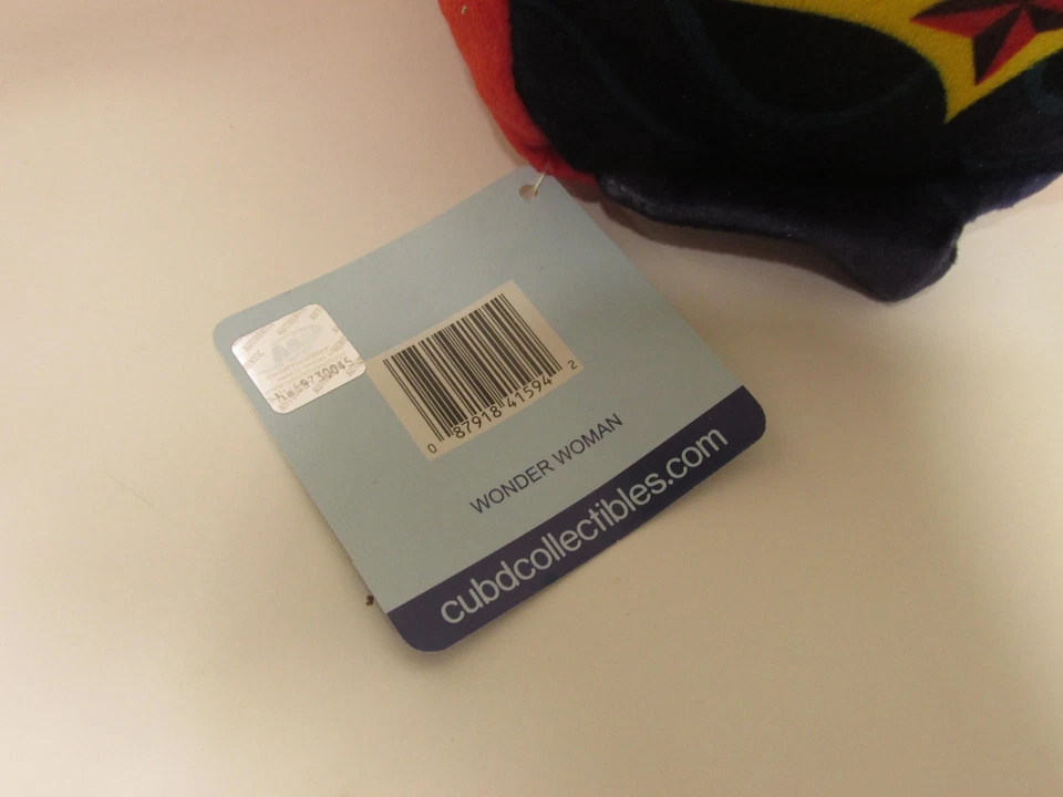 Cubo de peluche de colección Wonder Woman Justice League DC Comics NW Co Foto 3 de 4