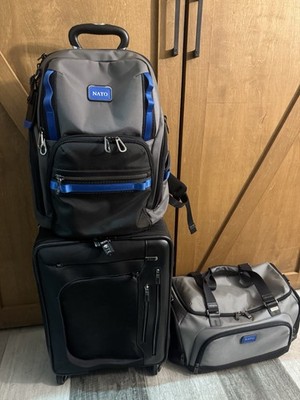 Tumi Travel Set Airport Flexer!