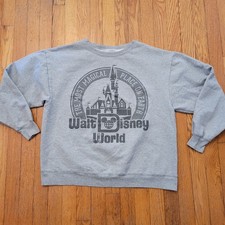 Walt Disney World Sweatshirt Gray Graphic Castle Logo Crewneck L Cozy Vacation