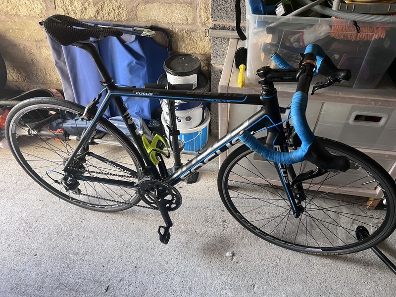 Road bike medium Focus