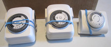 Lot of 3 - Indoor 24-Hour Mechanical Outlet Timer Plug Indoor 3 Prong,  2 prong