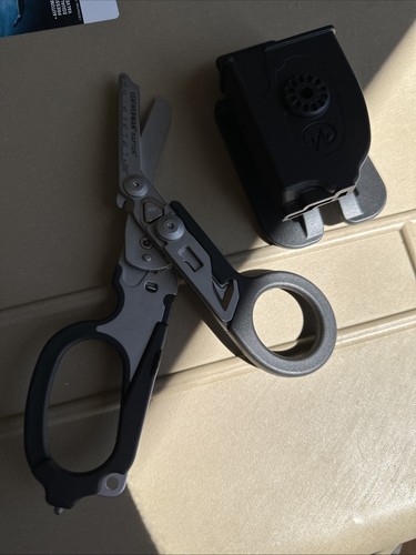 LEATHERMAN Raptor Rescue 6-In-1 Heavy-Duty Emergency/Trauma Shears With Clip