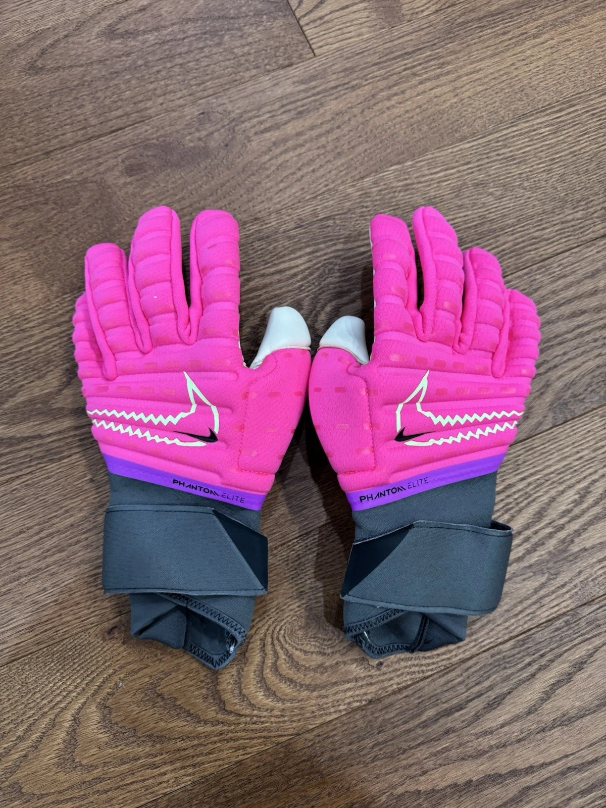 Nike GK Phantom Elite ACC Goalkeeper Soccer Gloves Pink New DM4006 639 Size 8