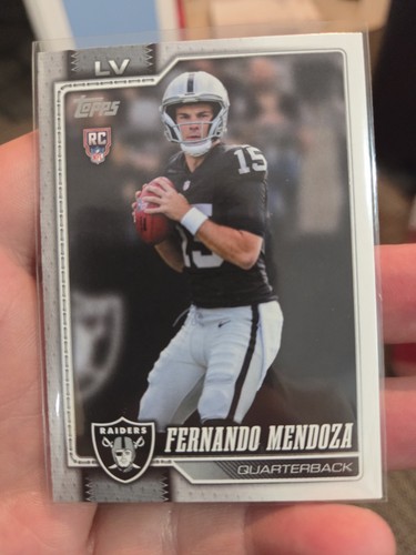 Fernando Mendoza [Football] #301 2026 Topps Flagship card