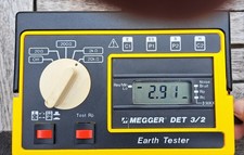 Megger DET 3/2 Earth/Ground Tester