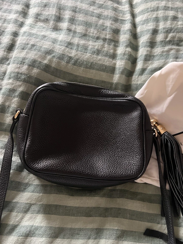 Authentic Gucci Soho Disco Black Pebbled Leather Crossbody Shoulder Bag - Image 2 of 4