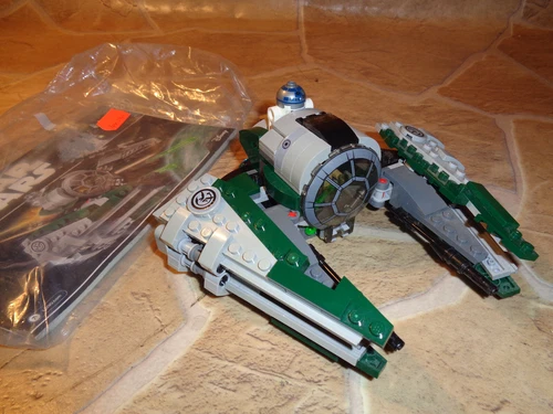 LEGO Star Wars Yoda's Jedi Starfighter - 75168