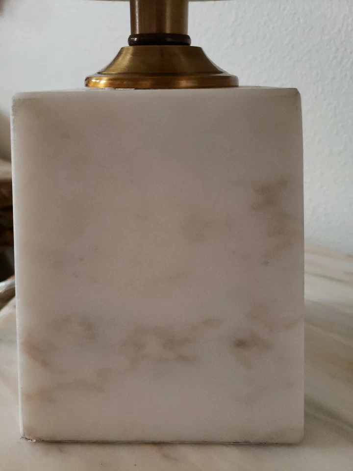 Trident Home - Lámpara de mesa MÁRMOL MACIZO - Precio de venta sugerido por el fabricante 189,99 USD Foto 4 de 4