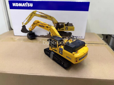 UH 1/50 Scale Komatsu PC490LC-11 UH8120 Excavator DieCast Model