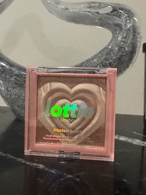 Lottie London Frosted Heart Multi Shade Face & Body Highlighter 0.31 oz