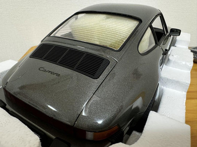 Premium ClassiXXs 1/12 Porsche 911 Carrera 3.2 Coupe Diecast Model