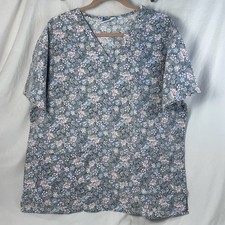 Crest Women  s L Floral V-Neck Scrub Top        