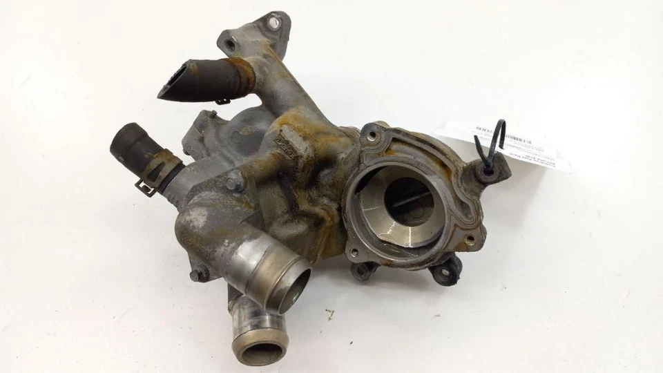 Кронштейн для крепления корпуса термостата Ford Escape 2009 2010 2011 2012 - Изображение 2 из 4