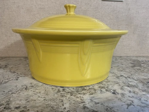 NEW WITH TAGS fiesta Sunflower Covered Casserole Orig. Sticker from Fiesta