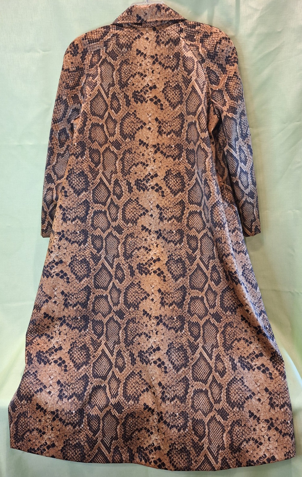 #649 Womens Rare Lilli Ann Vintage 1970's Satin Snake Skin Print Trench Coat image 7