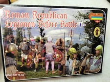 Strelets Roman Republican Legion Before Battle Soldier Figures 1/72 #M080