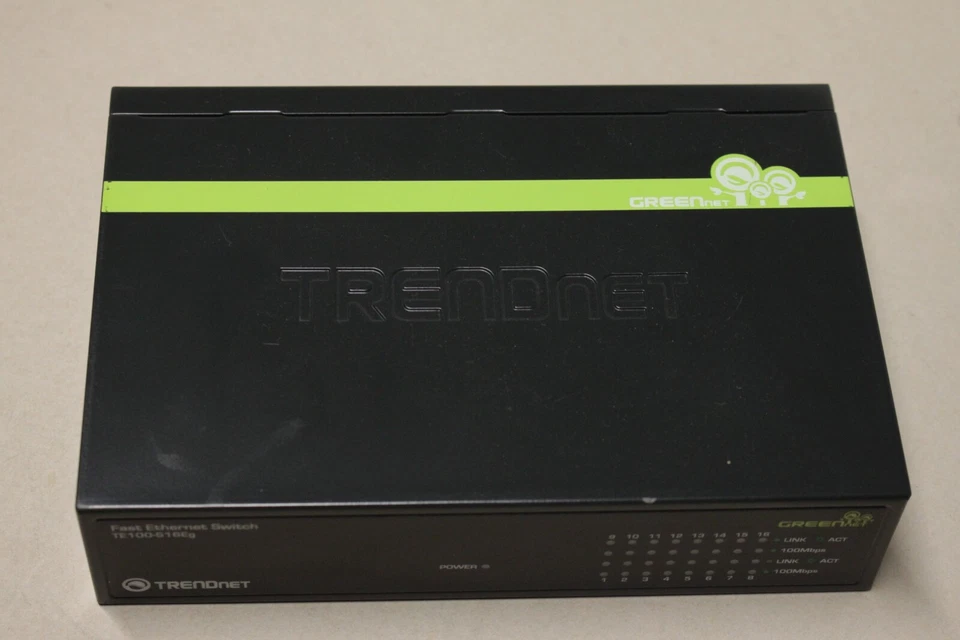 Trendnet 16 Port 10/100 Mbps GREENnet Switch TE 100- S16Dg with book and box - Image 4 of 4