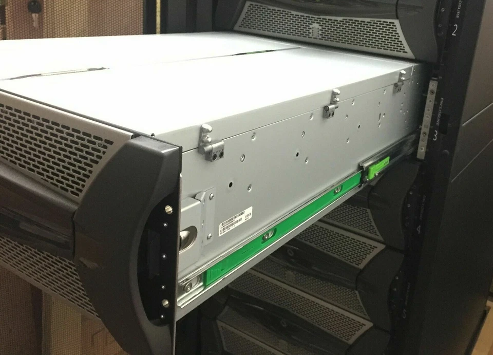 HDD Enclosure LFF 3.5 60x SATA/SAS HDD/SSD 2x PSU 2x Expanders Rails CMA TrueNAS - Image 4 of 4