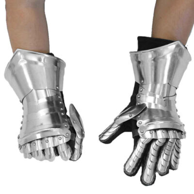 Medieval Knight Gothic Style Functional Armor Gauntlet Metal