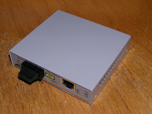 NEW - Allied Telesyn AT FS202 AT-FS202-90 990-00059-90 10/100Mbit SC open box - Picture 4 of 7