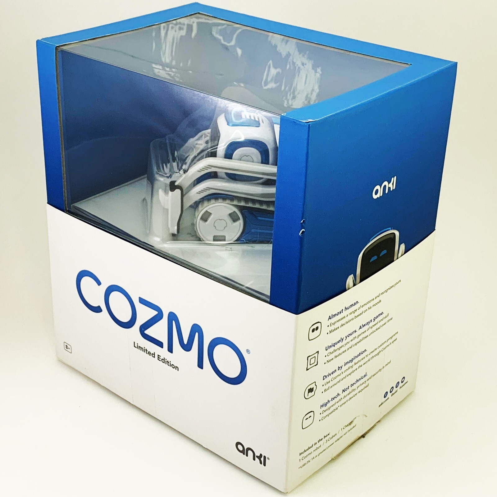 Interstellar Blue Cozmo Robot Complete with 3 Cubes Charger New