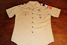 Boy Scouts of America BSA Men's Shirt Tan Large Sewn Patches Short Sleeve