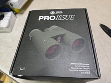 NOCS PROVISIONS PRO ISSUE 8X42 COMPACT FOGPROOF WATERPROOF BINOCULARS - GREEN