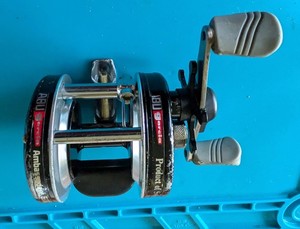 fishing downrigger lure Glow Salmon Trolling Spoon DUO International Jerkbait Minnow light release with its jellyfish Name:Freaking Veggie