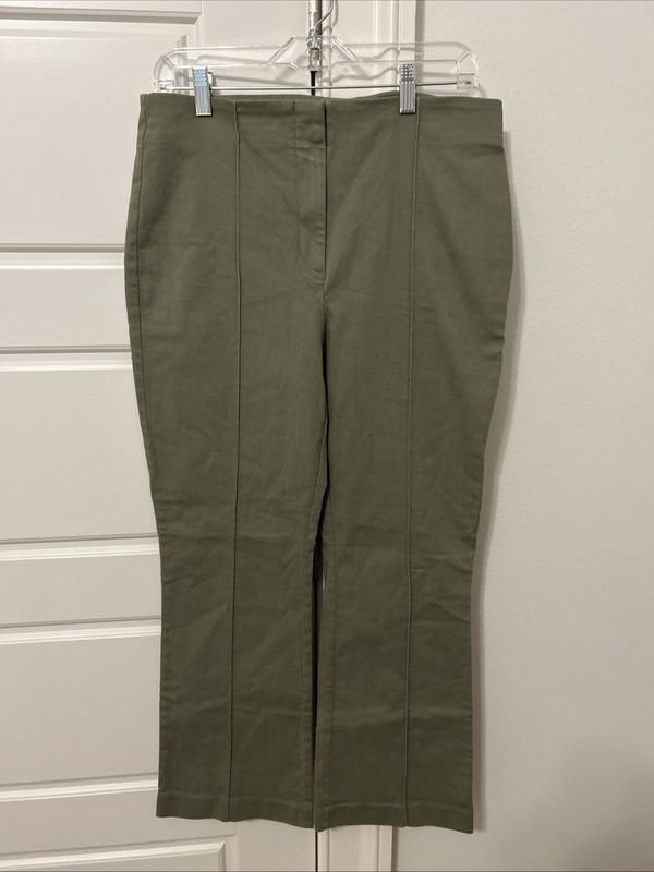 Loft Kick Crop Pants -10 NWT