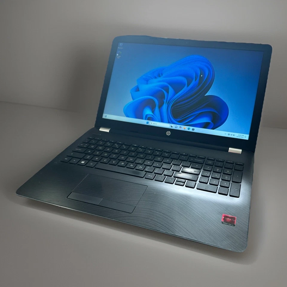 HP 15-BW038NA 15.6" Laptop AMD A12-9720P 2.70GHz  12GB RAM 128GB SSD Win 11 - Image 3 of 4