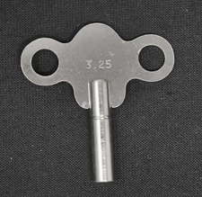 Vintage Unbranded Chrome/Brass Clock Winding Key - Size 4 Marked 3.25