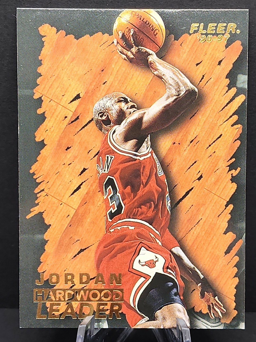 MICHAEL JORDAN #23 CHICAGO BULLS 96-97 FLEER HARDWOOD LEADER #123