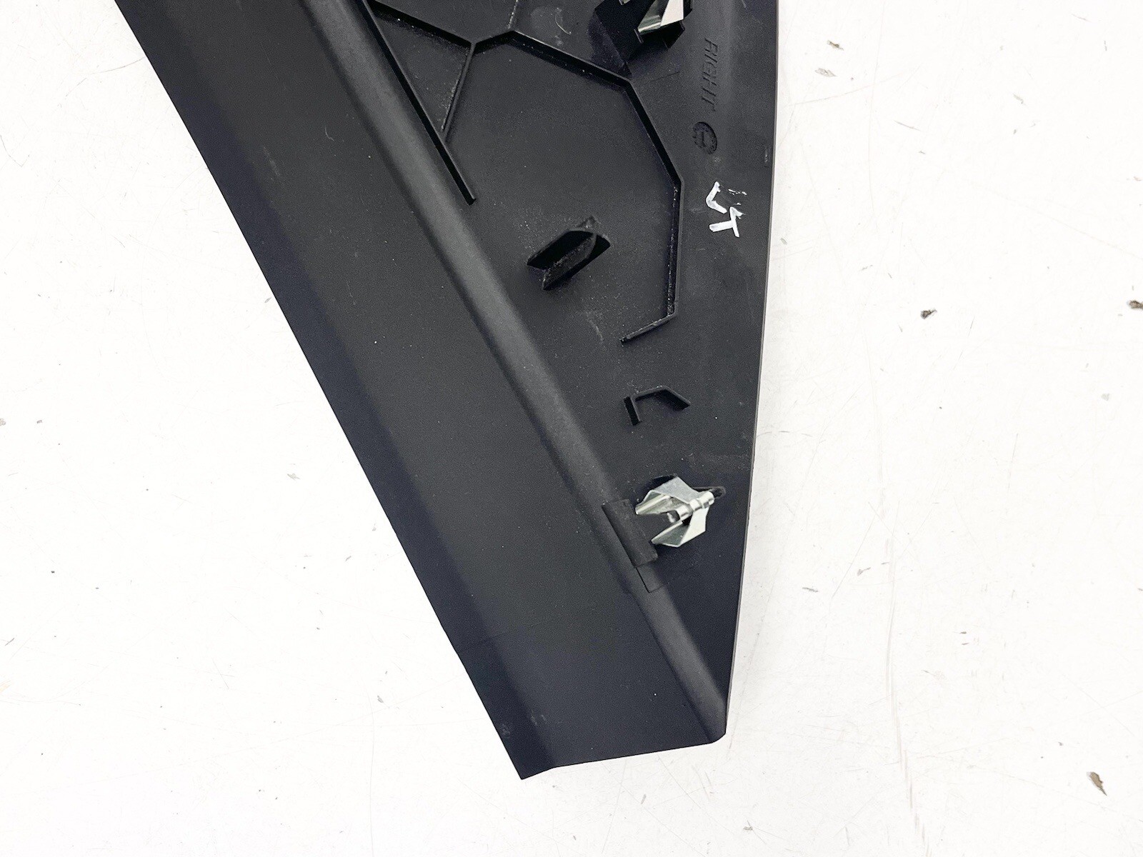⭐️2017-2020 MASERATI LEVANTE DASH DASHBOARD RIGHT END CAP TRIM COVER PANEL OEM