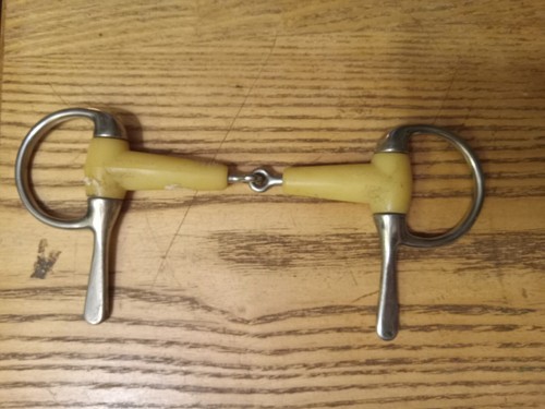 Used  half cheek driving bit 5 in happy mouth