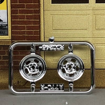 Willys Halibrand SLOT Mag Chrome WHEELS  Gasser No Backs AMT1:25 LBR Model Parts