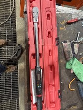 MAC (TWVA250FD) 1/2" Drive Electronic Angle Torque Wrench 15-250 ft-lbs. & Case
