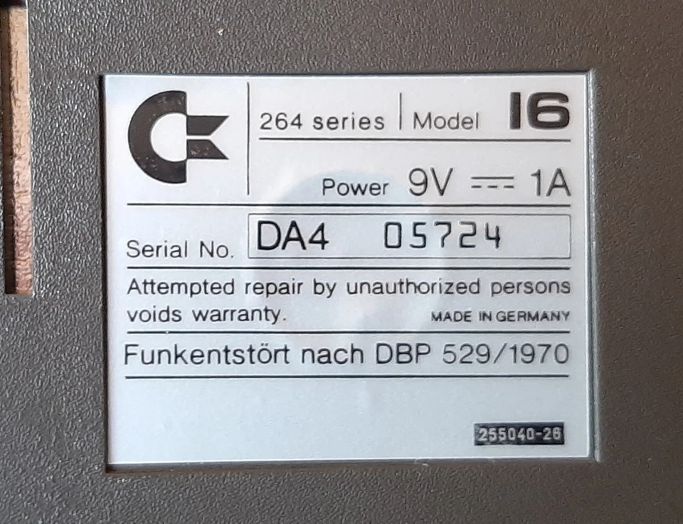 Commodore 16 Heimcomputer inkl. Steckernetzteil + Box - Bild 2 von 4