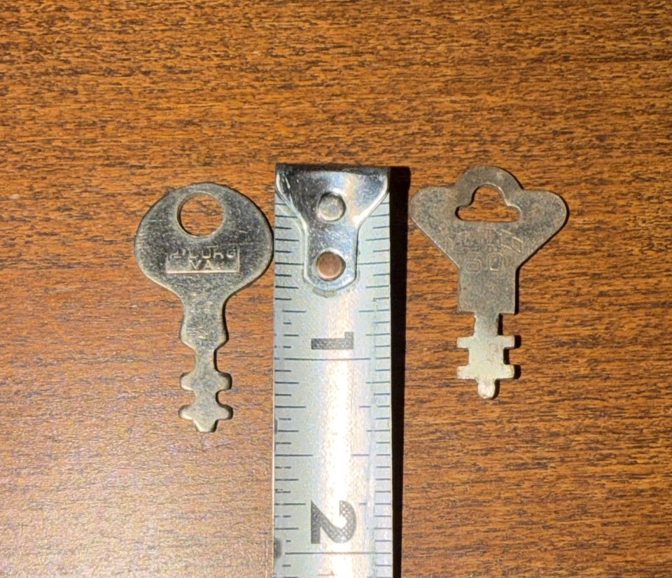 Vintage Key Lot of 35 Old and Antique Flat Skeleton Keys | eBay