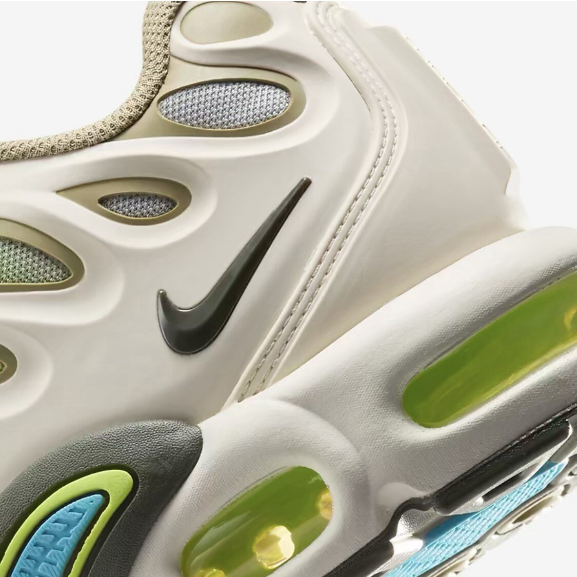 Nike Air Max Plus Drift Beige Green Blue Men\'s Size 13 Shoes $185 $_12.JPG?set_id=880000500F main image 4
