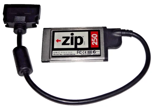 Iomega Zip 250 USB Extermal Drive Z250PCMCIA Adapter PC Card and Cable