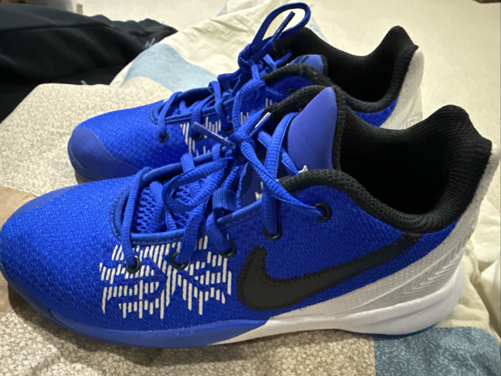 Kyrie Flytrap 2 Duke - image 3