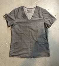 Figs Scrubs Casma Three-Pocket Scrub Top in Graphite size S