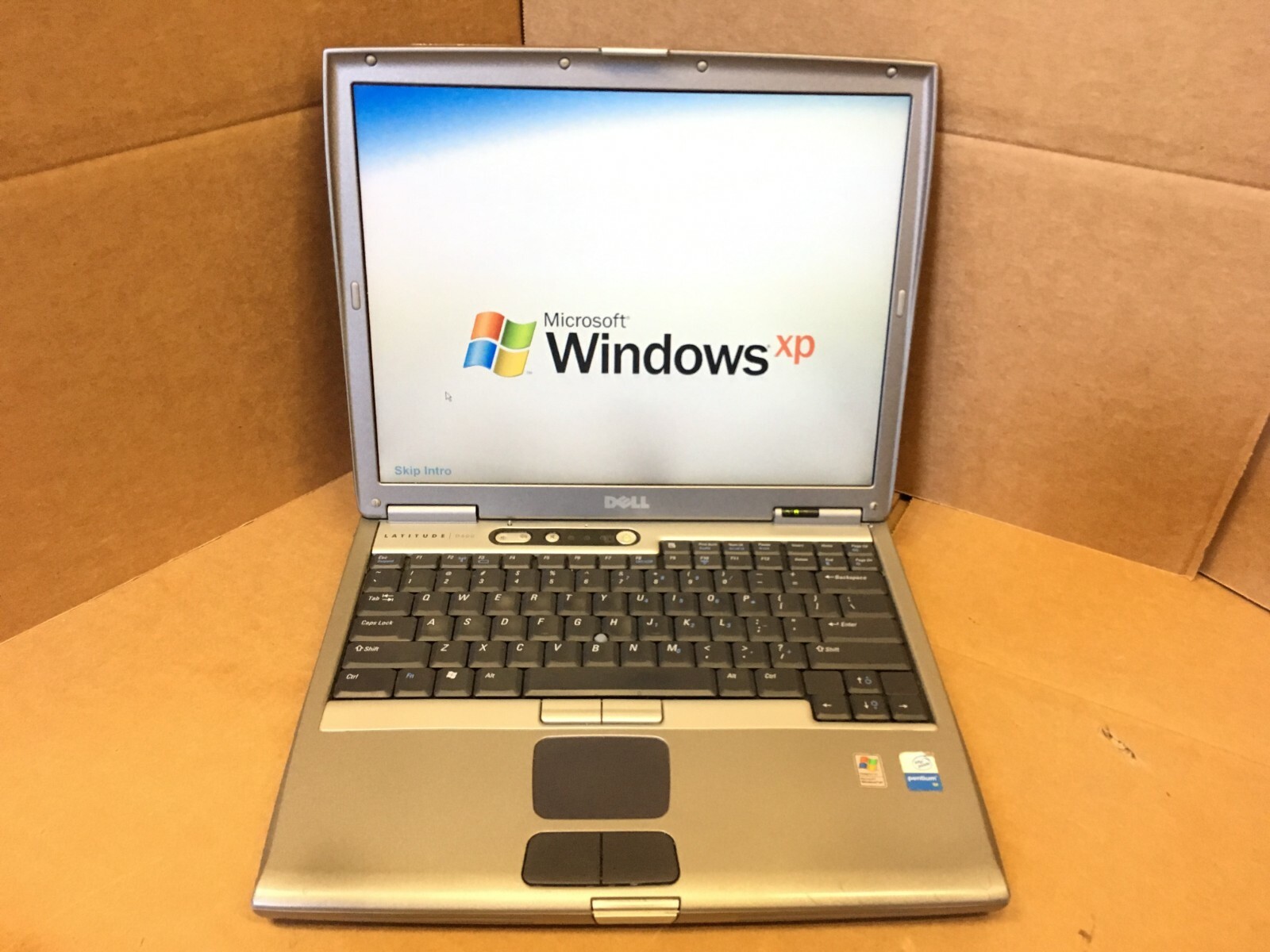 Dell Latitude D600 Pentium M 1.60GHz 40GB HDD 1GB RAM Windows XP Pro SP3 ATI - Picture 5 of 11