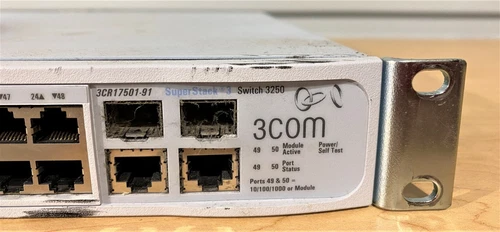3COM SuperStack-3 Switch 3250 48-Port 3CR17501-91 - Picture 2 of 6