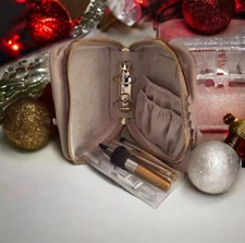 Trish McEvoy~Assorted Brushes (8 total) Planner Case 7.5” x 5.5” & Brush Cleaner