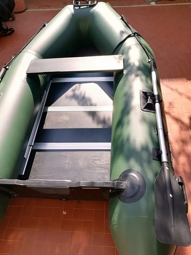 Gommone tender verde paiolato in alluminio 3mt con motore Yamaha 2 cavalli - Foto 2 di 3