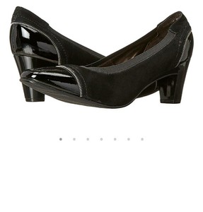 rose petals by walking cradles