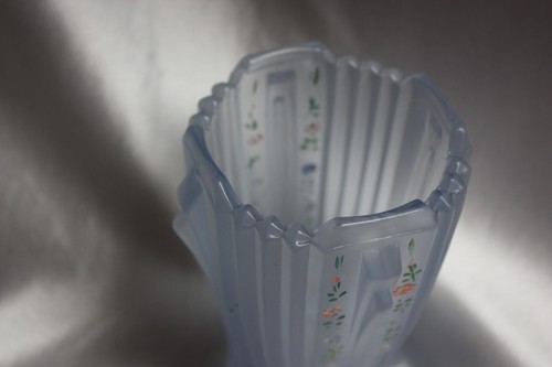 Art Deco 5 3/4" Blue Frosted Art Glass Vase Hand Painted Flowers - Picture 14 of 18